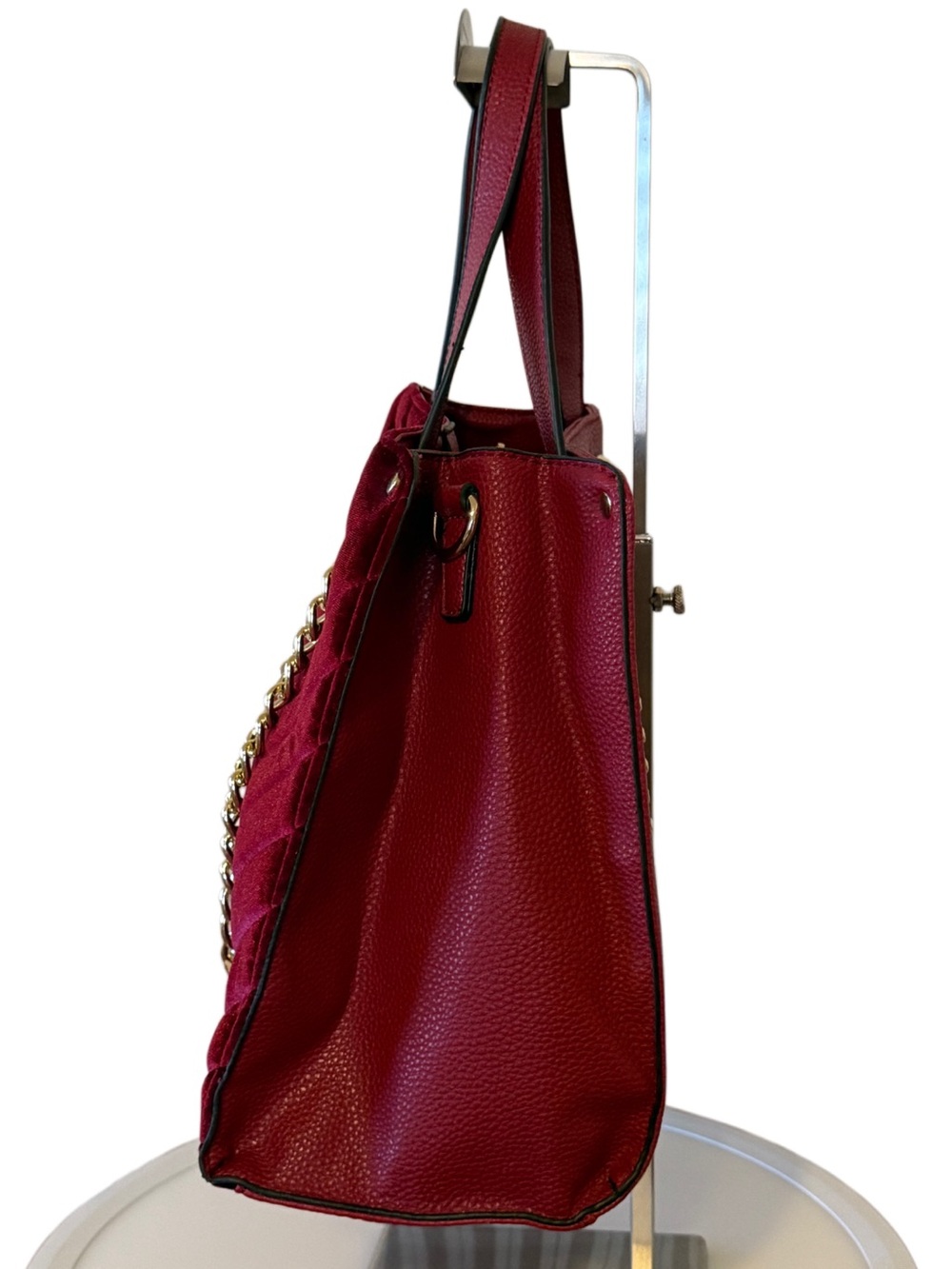 Marc New York Burgundy Chevron Velvet Crossbody Shoulder Bag Gold Chains Accents - Picture 12 of 17